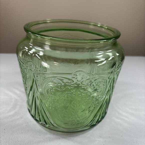 Hazel Atlas Uranium Glass 'Royal Lace' Cookie Jar No Lid Depression Glass Glows - Picture 2 of 8